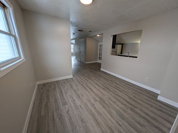 5th image of 926 Chicago St #1