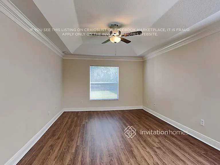 1772 SW Lofgren Ave — Photo 11