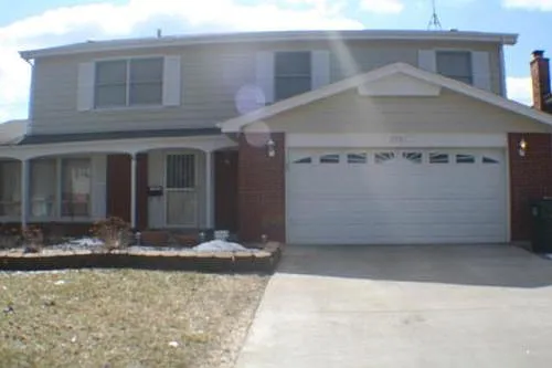 2901 Greenwood Rd photo 1