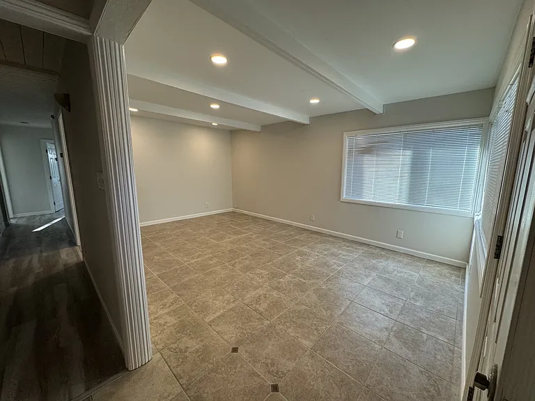 27 Carnegie Dr — Photo 26