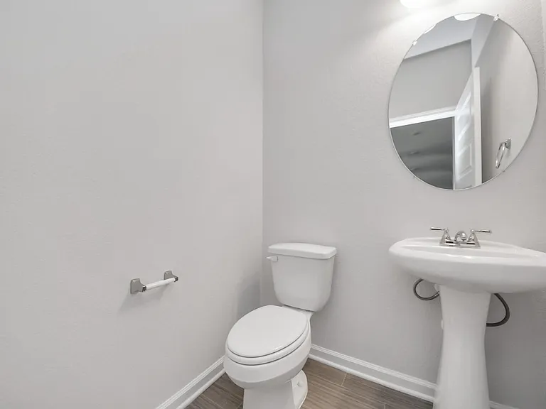 2715 Crested Creek Ln — Photo 4