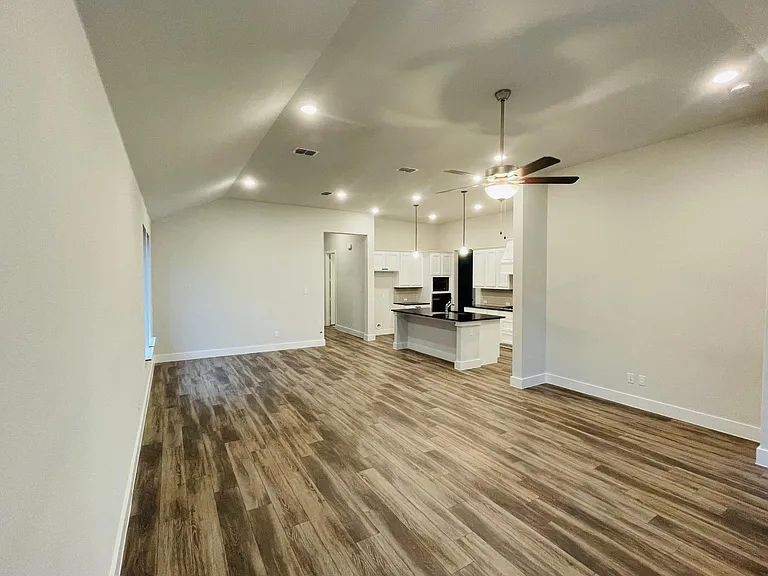 1829 Arbor Dr — Photo 11