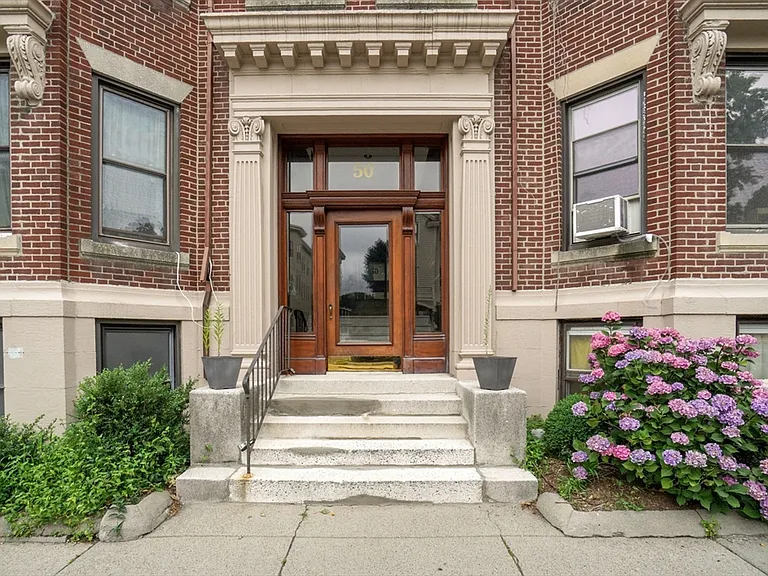 50 Saint Paul St #6 — Photo 8