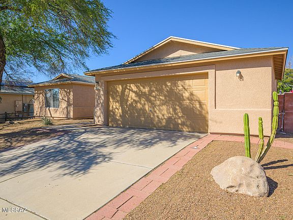 2nd image of 10235 E Rainbow Meadow Dr