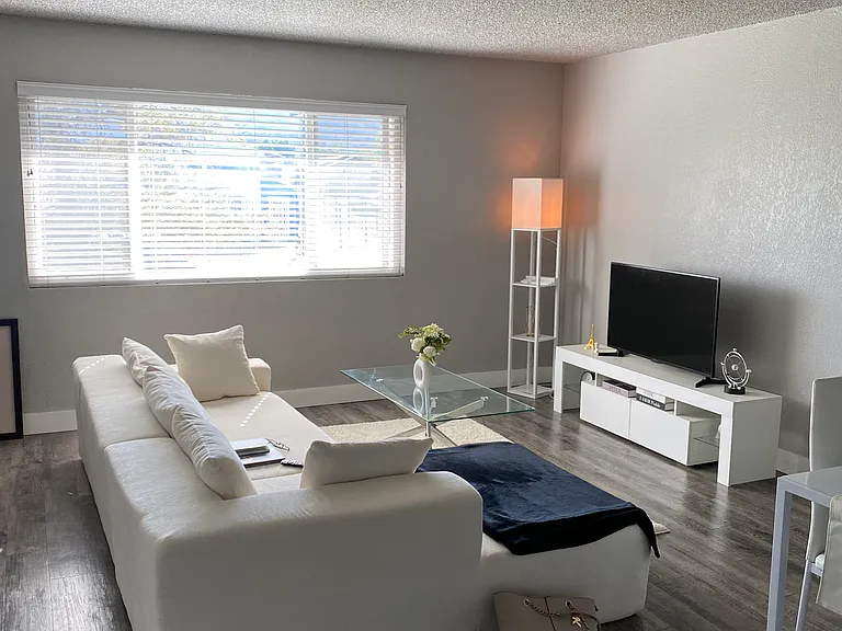 411 N 800 W #2 — Photo 3
