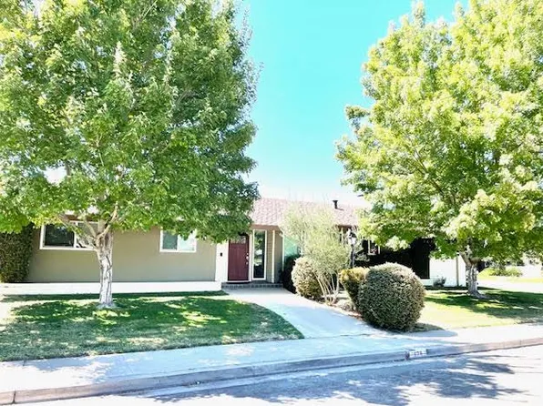 675 Palacia Ct, Turlock, CA 95380