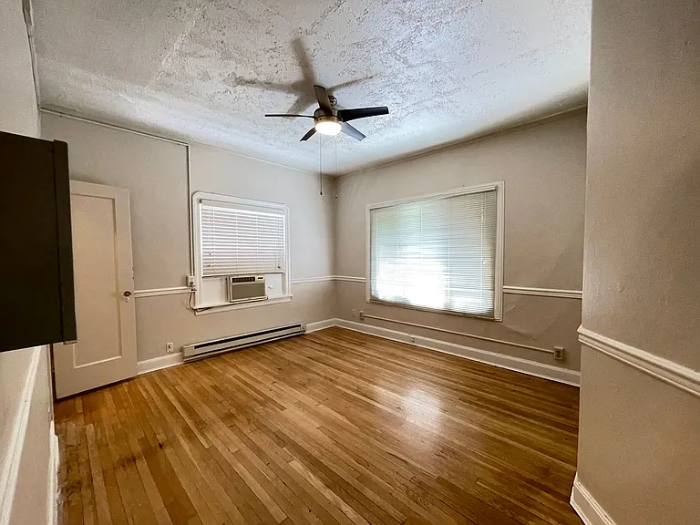 1705 N Street — Photo 16