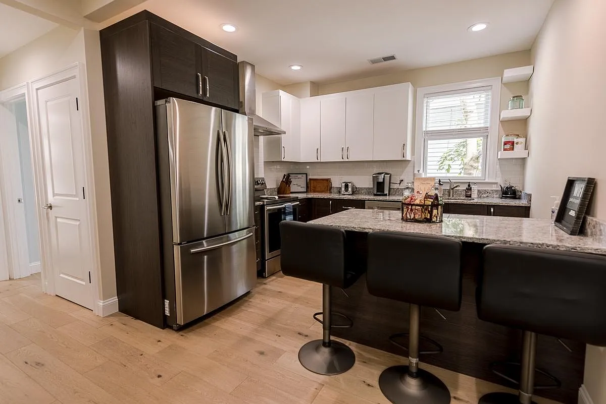 5 bed, 1550 sqft, $5,500 — Photo 4