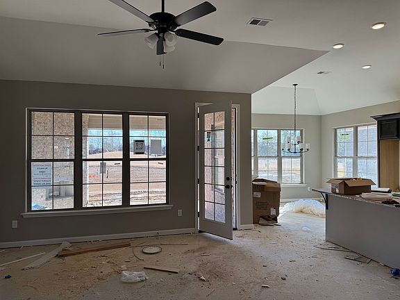 4th image of 114 Saint Andrews Dr