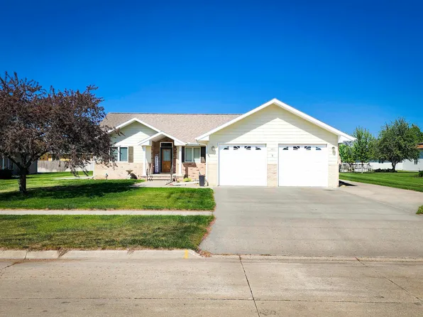 1405 Sunrise Dr, Norfolk, NE 68701