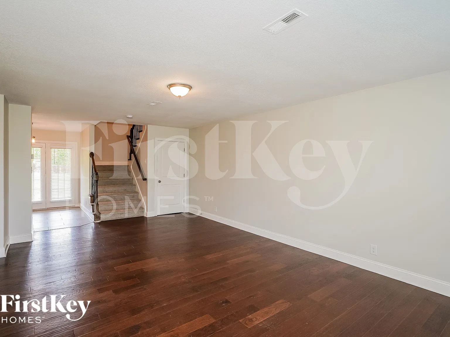 3 bed, 2.5 bath, 1586 sqft, $1,900 — Photo 4