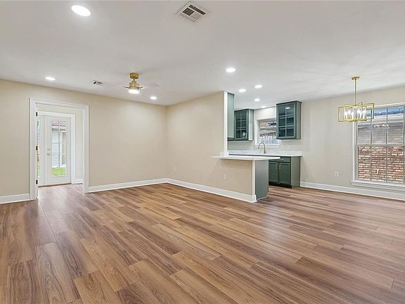 4th image of 2412 Judy Dr