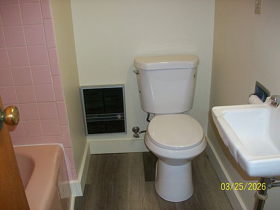 5th image of 408 S Walsh St #2E