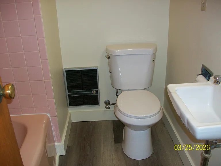 408 S Walsh St — Photo 6