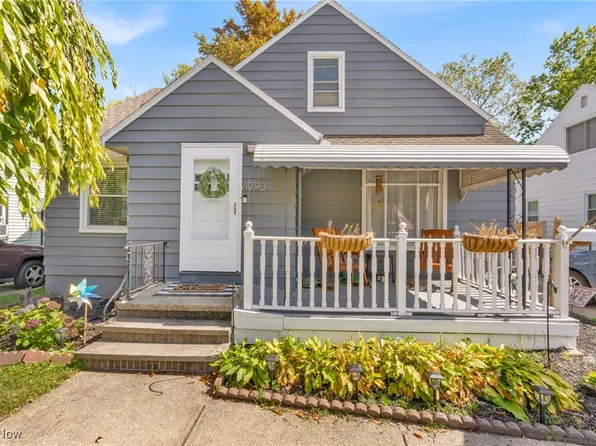 4793 Grace Rd, North Olmsted, OH 44070