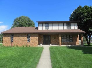 21937 Sandybrook Dr, South Bend, IN