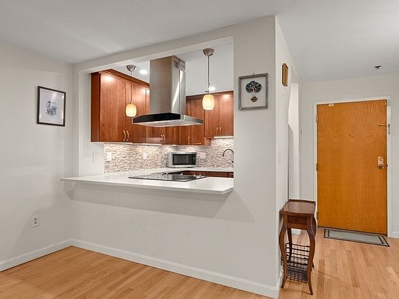 4th image of 22 Railroad St APT 314