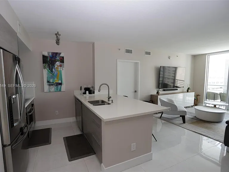 325 Biscayne Blvd #1822 — Photo 5