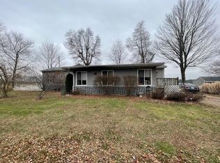 16421 Menominee Dr, Plymouth, IN 46563