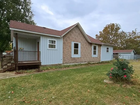 1121 N Benedict St, Chillicothe, IL 61523