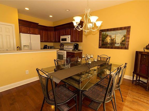 5th image of 56 Park Lane Ct