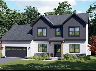 12 Royal Ct, Cohoes, NY 12047