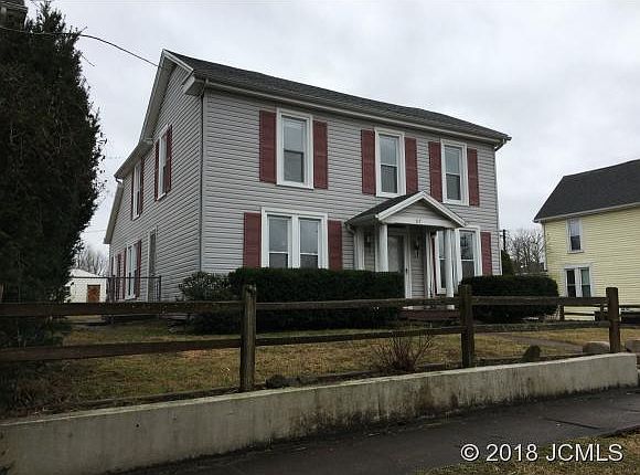 2nd image of 117 E Main St