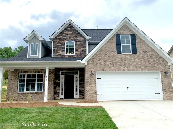 201 Indian Wells Cir, Lexington, NC 27295