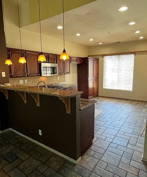 371 Chardonnay Dr — Photo 9