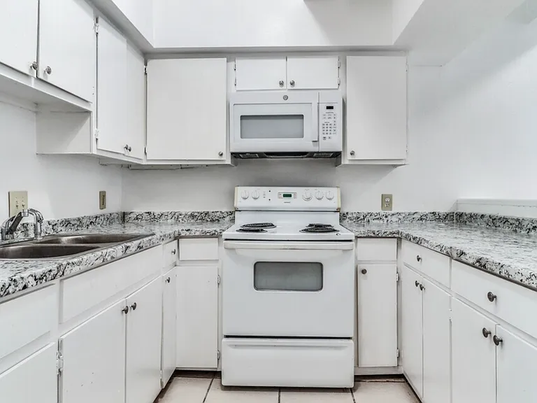 815 Martin Luther King Jr Dr — Photo 18
