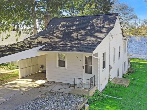 5202 Happy Hollow Dr, Manchester, MI 48158
