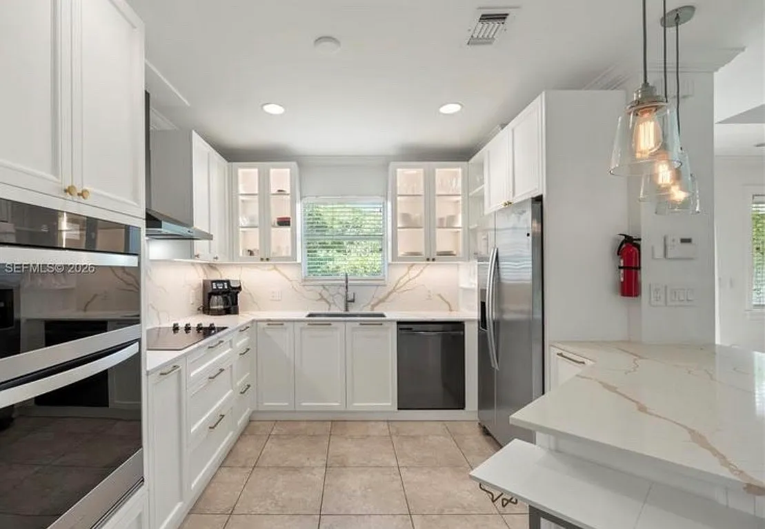 3 bed, 1670 sqft, $6,500 — Photo 3