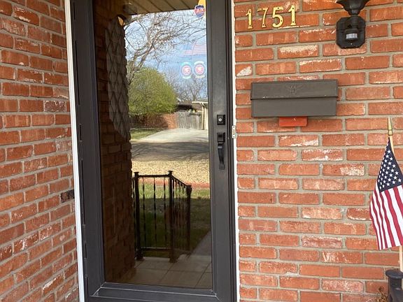 2nd image of 1751 N Cain Ave