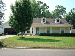 409 Darlington Cir, Dothan, AL 36301