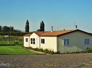 1601 Hiland Linse Rd, Tieton, WA 98947