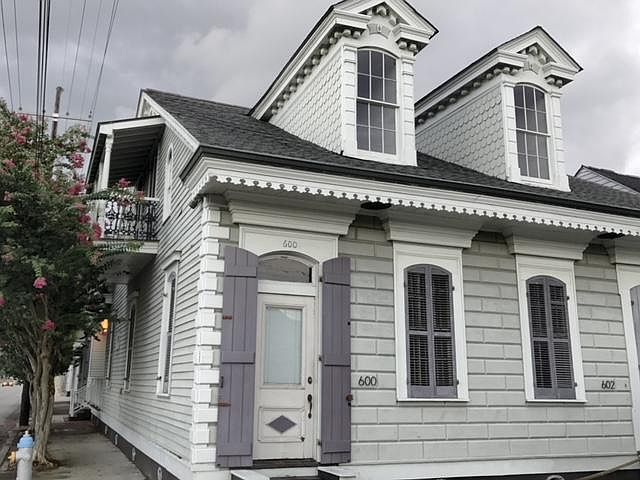 1st image of 600 Louisa St