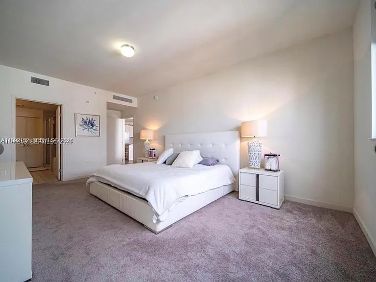 999 SW 1st Ave #2105 — Photo 5