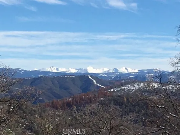 25 Paddy Hill Rd, Mariposa, CA 95338
