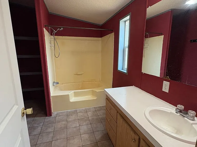 2703 Olivine St — Photo 15