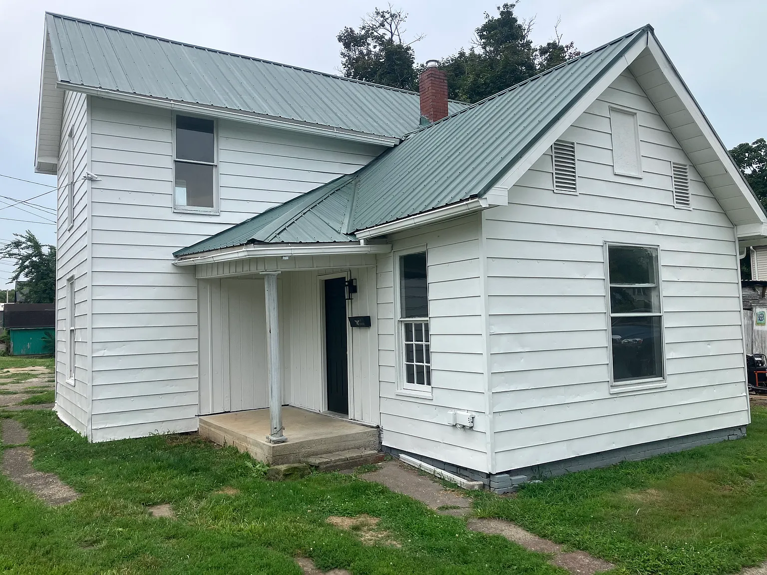 3 bed, 950 sqft, $1,150 — Photo 2