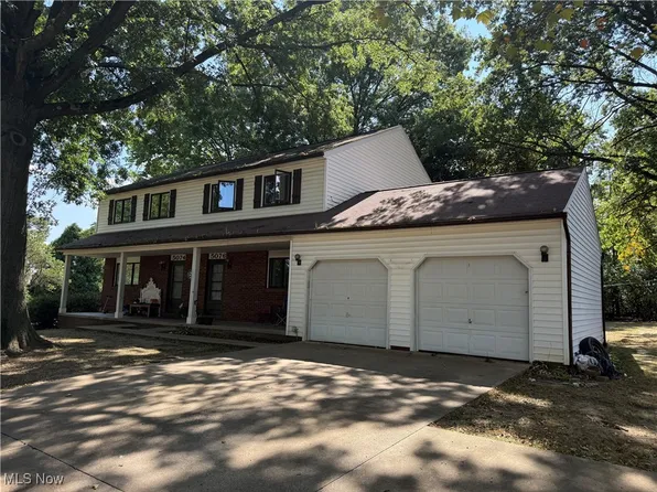 5074 Bundoran St NW, Canton, OH 44720