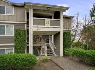 300 N 130th St UNIT 3305, Seattle, WA 98133