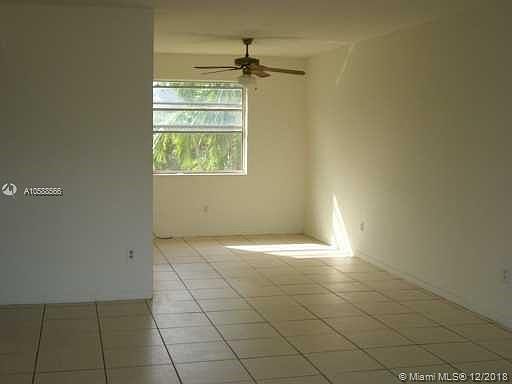 3rd image of 1370 NE 119th St #137002