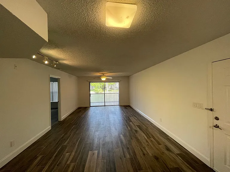2190 Arbour Walk Cir #2216 — Photo 7
