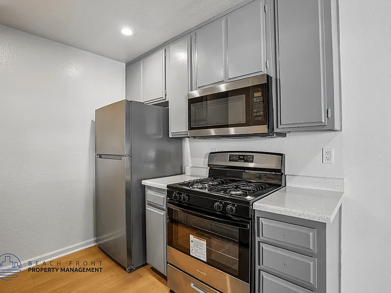 Rollingwood Apartments — Photo 8