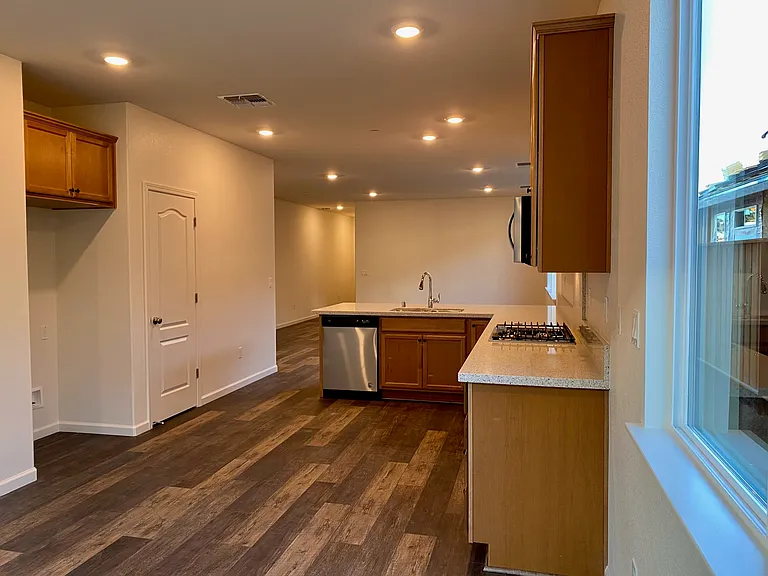 2971 Kern Way — Photo 7