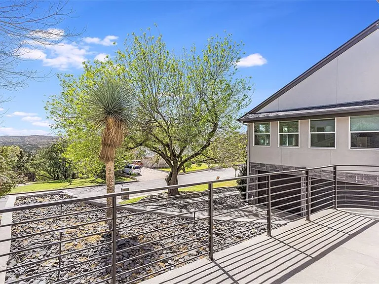 5606 Sedgefield Dr — Photo 24