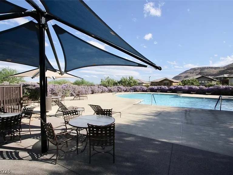 10609 Country Knoll Way — Photo 32