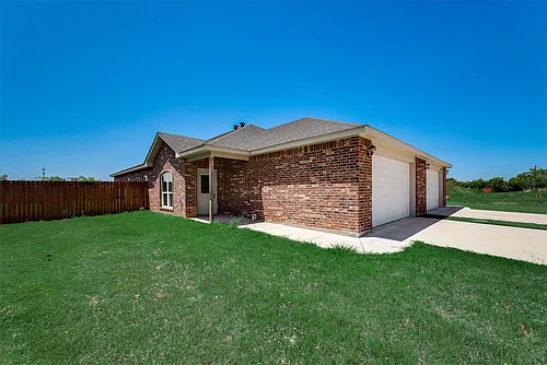 6035 Jennings Dr Photo 1