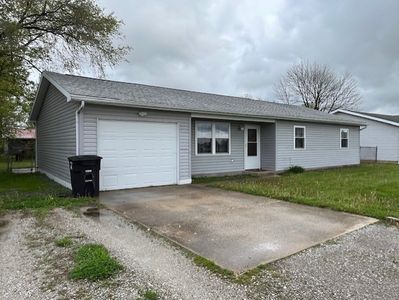 102 W Jaycee Ave, Effingham, IL, 62401